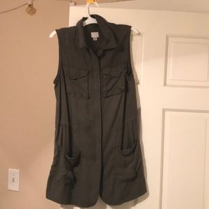 Army green zip up vest/shirt